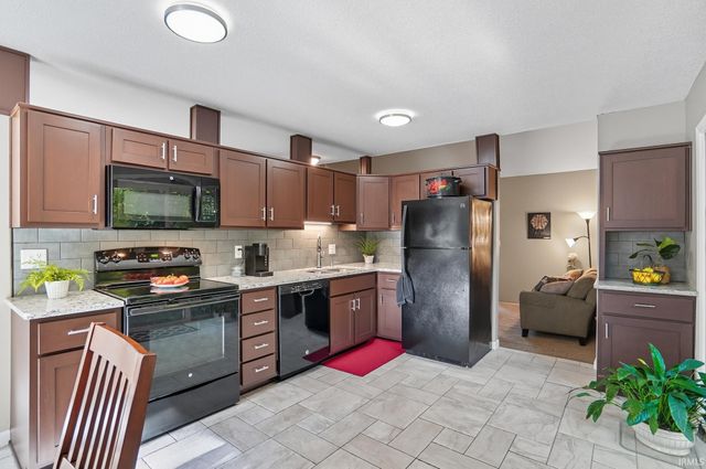 5030 Stellhorn Road, Fort Wayne, IN 46815