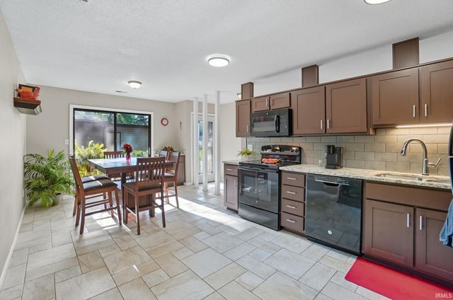 5030 Stellhorn Road, Fort Wayne, IN 46815