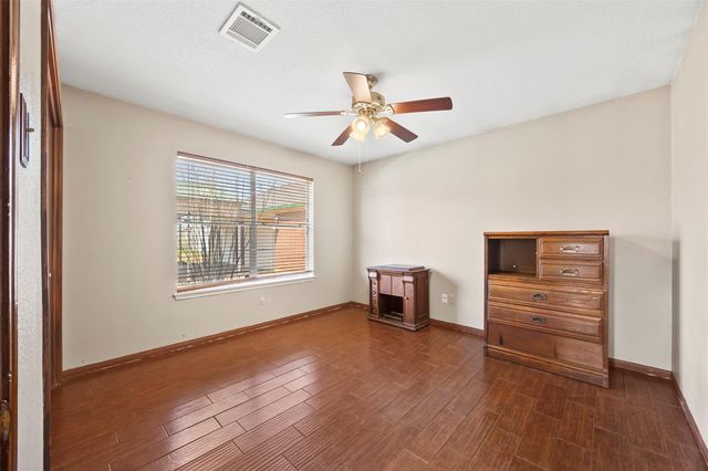 239 County Road 402, Danbury, TX 77534