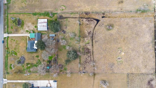 239 County Road 402, Danbury, TX 77534