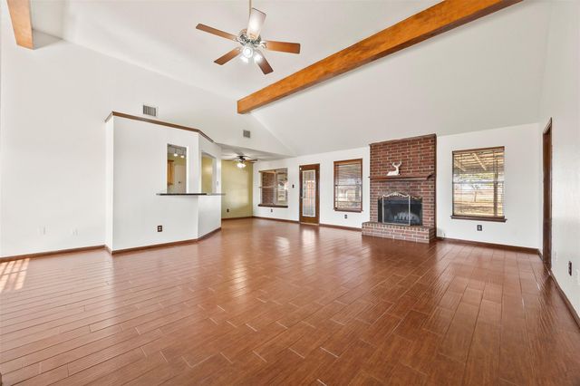 239 County Road 402, Danbury, TX 77534