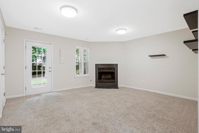 4112 FLOWER BOX CT, Fairfax, VA 22030