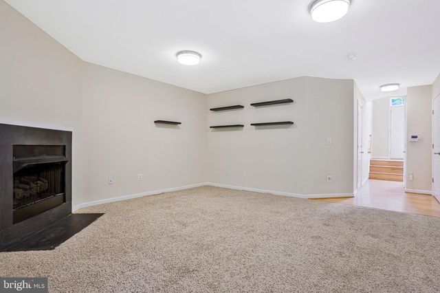 4112 FLOWER BOX CT, Fairfax, VA 22030