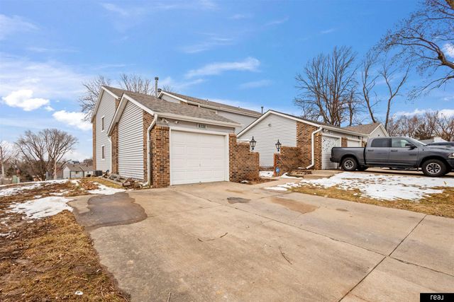 7603 S 88th Street, La Vista, NE 68128