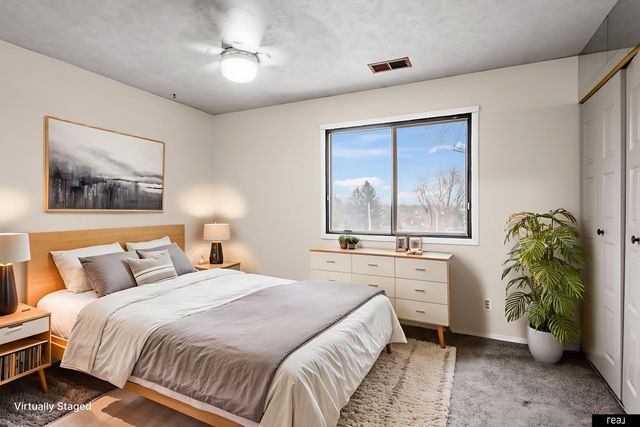 7603 S 88th Street, La Vista, NE 68128