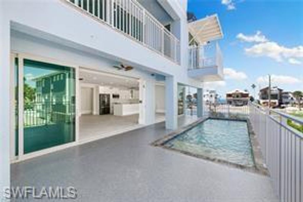 121 Hibiscus DR, FORT MYERS BEACH, FL 33931 — photo 3
