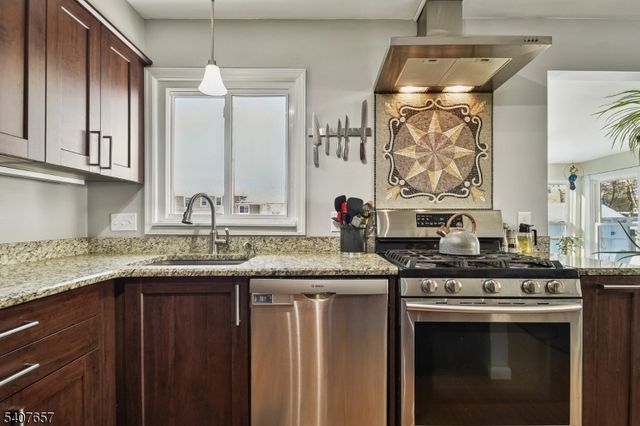 155 Netherwood Ave, North Plainfield Boro, NJ 07062