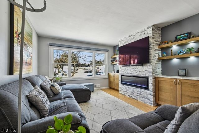 155 Netherwood Ave, North Plainfield Boro, NJ 07062