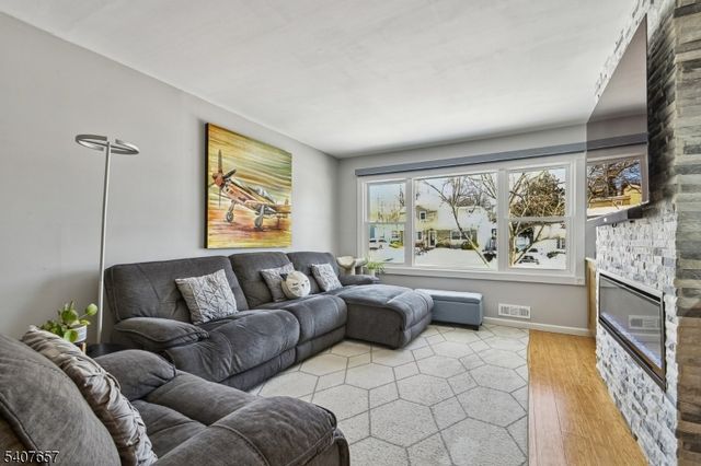 155 Netherwood Ave, North Plainfield Boro, NJ 07062