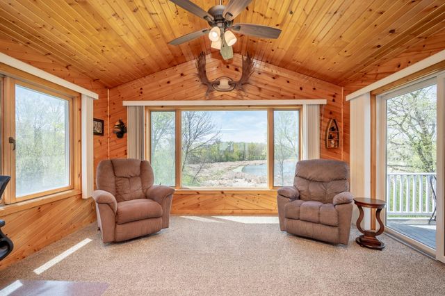 7195 County Road 10 E, Chaska, MN 55318