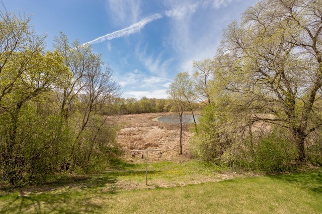 7195 County Road 10 E, Chaska, MN 55318