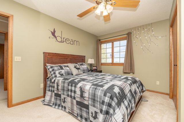 7195 County Road 10 E, Chaska, MN 55318