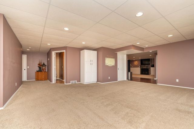 7195 County Road 10 E, Chaska, MN 55318