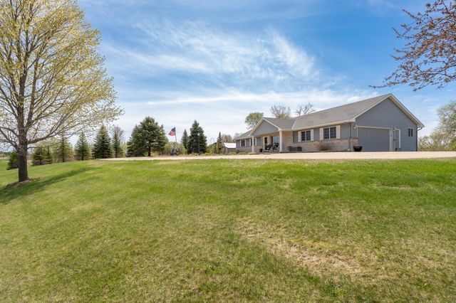 7195 County Road 10 E, Chaska, MN 55318