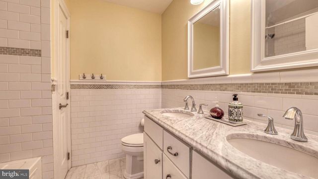 325 MURPHYS WAY, Linwood, NJ 08221