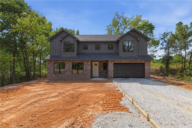 1 McDole Circle, Bella Vista, AR 72715