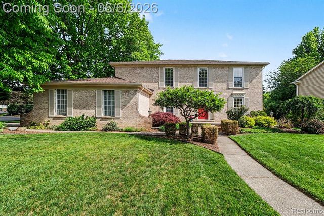 2190 Babcock Drive, Troy, MI 48084