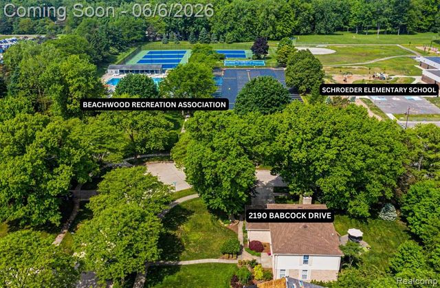 2190 Babcock Drive, Troy, MI 48084