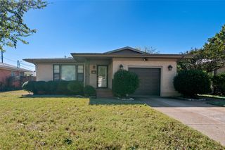 6555 Locke Avenue, Fort Worth, TX 76116