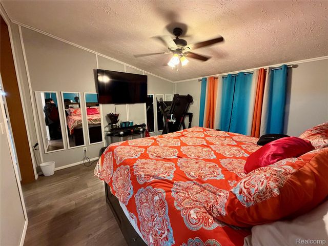 3498 Mackin Road, Flint Charter Township, MI 48504