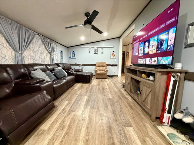 3498 Mackin Road, Flint Charter Township, MI 48504