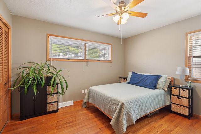 2725 Lynner Drive, Des Moines, IA 50310