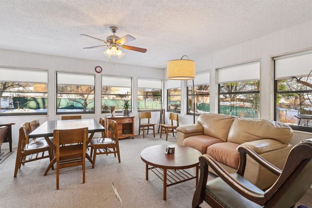 2725 Lynner Drive, Des Moines, IA 50310