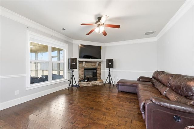 6230 6230 Wynfield Drive, Flowery Branch, GA 30542