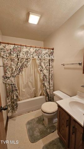 323 Northwest 6th Street, Coeburn, VA 24230