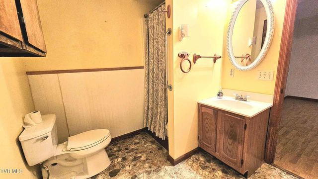 323 Northwest 6th Street, Coeburn, VA 24230