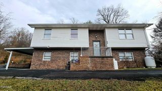 323 Northwest 6th Street, Coeburn, VA 24230