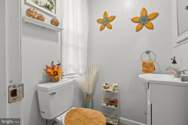 617 W COLLEGE AVE, York, PA 17401