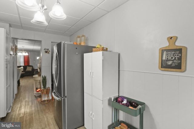 617 W COLLEGE AVE, York, PA 17401