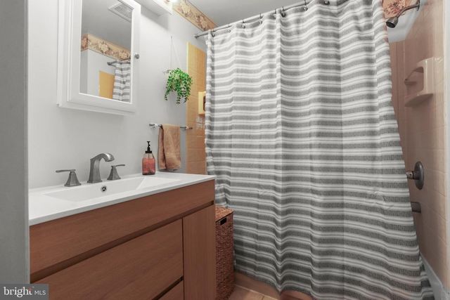 617 W COLLEGE AVE, York, PA 17401