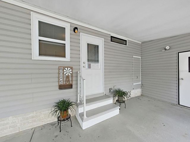 1779 FOX HILL DR, Lakeland, FL 33810