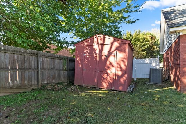 1661 Ozier, Tuscaloosa, AL 35405