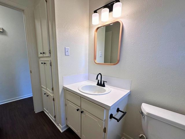 709 Baker Street, Huntsville, TX 77340