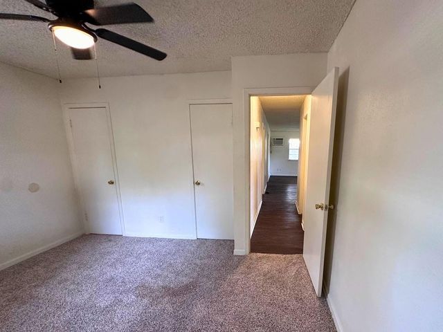 709 Baker Street, Huntsville, TX 77340