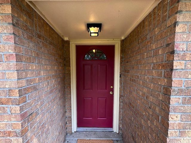 709 Baker Street, Huntsville, TX 77340