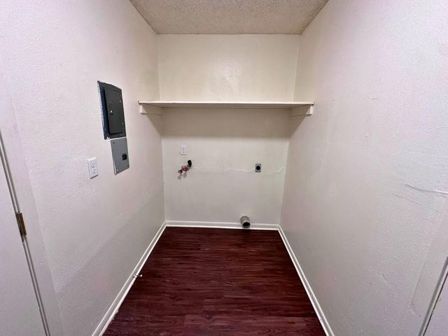 709 Baker Street, Huntsville, TX 77340