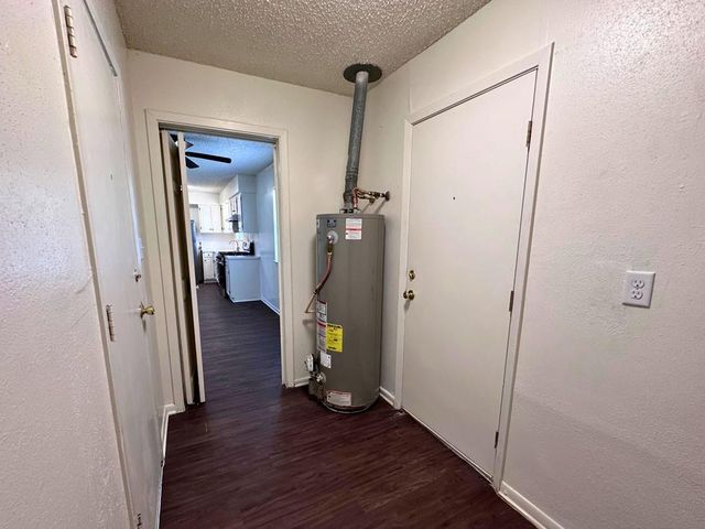 709 Baker Street, Huntsville, TX 77340