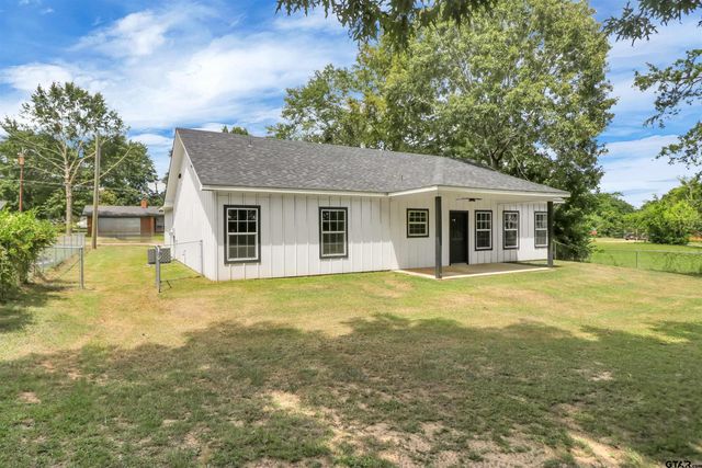 220 Sherman St, Rusk, TX 75785