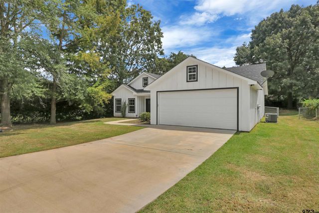 220 Sherman St, Rusk, TX 75785