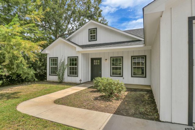 220 Sherman St, Rusk, TX 75785