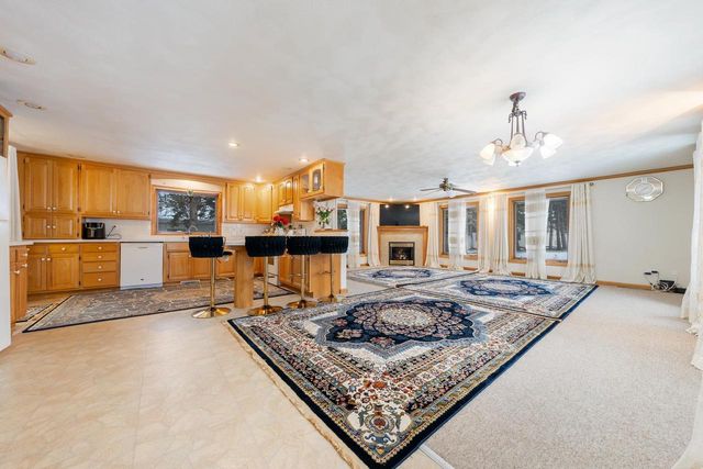 3505 N RICHMOND STREET, Appleton, WI 54911