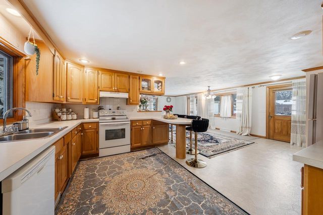 3505 N RICHMOND STREET, Appleton, WI 54911