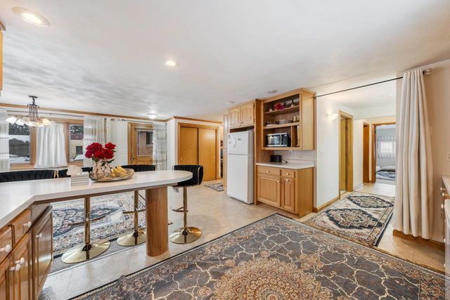 3505 N RICHMOND STREET, Appleton, WI 54911