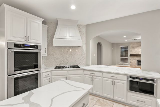 7804 Baywood Court, North Richland Hills, TX 76182