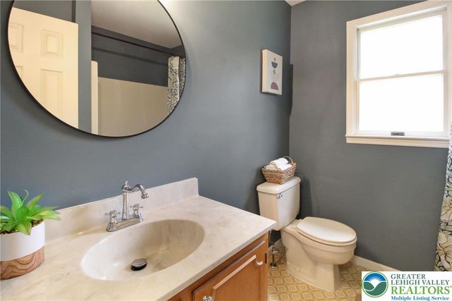 2507 Swanson Street, Palmer Twp, PA 18045