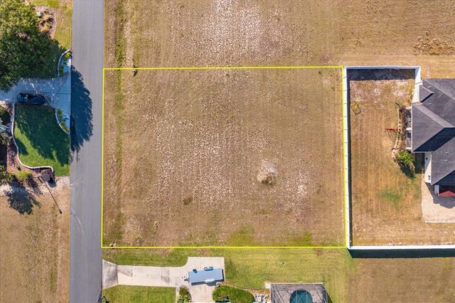 1112 MYRTLE BREEZES COURT, Fruitland Park, FL 34731